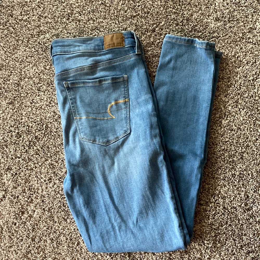 American Eagle Super High Rise Jegging